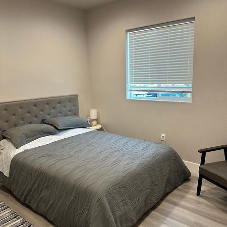 Private Room In New Appartment With Full Bath 로스앤젤레스 외부 사진