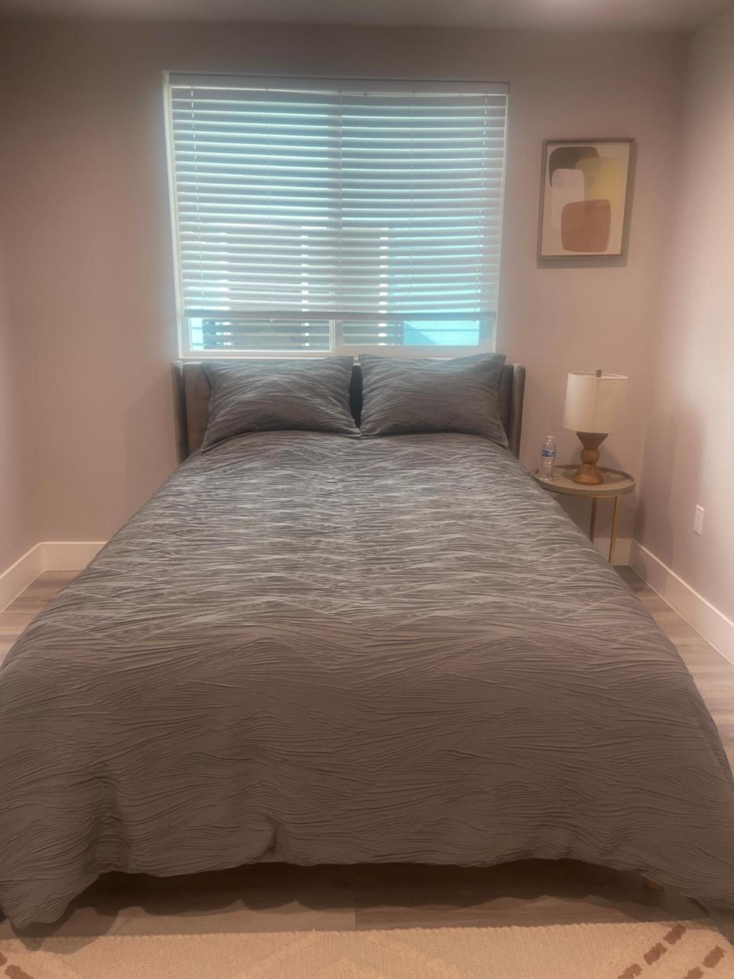 Private Room In New Appartment With Full Bath 로스앤젤레스 외부 사진